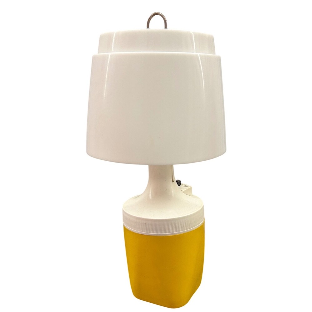 Vintage Ray-O-Vac No. 100 Battery Powered Table Lamp Camping Yellow 1975 11.5"